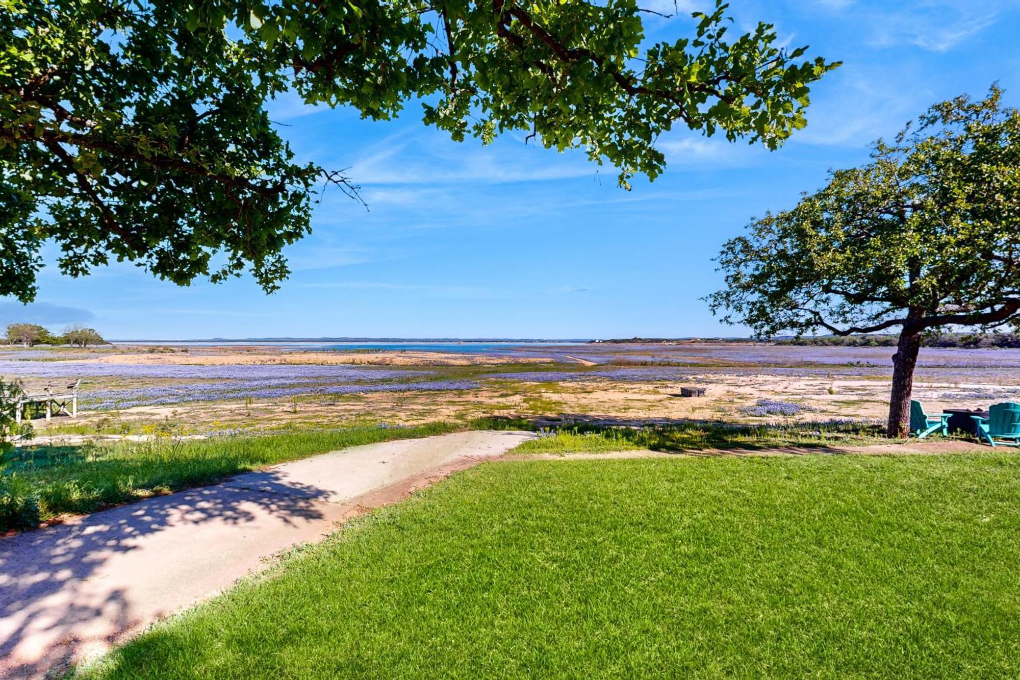 Lake Buchanan Living Burnet Exterior photo